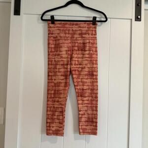 ATHLETA Elation Printed Short Leggings Size Small‎